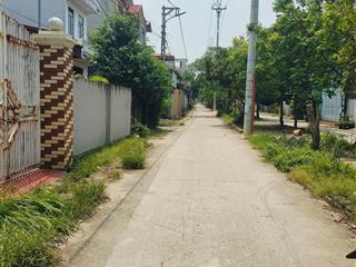 Thửa đất đẹp mặt tiền khủng ô tô vào nhà trục chính đại áng thanh trì hàng siêu hiếm!