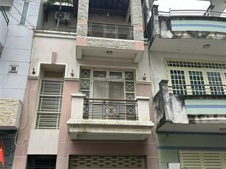 Bán nhà 1/ hxh 8m đối diện emart pvt dt 5mx 12m trệt 2 lầu giá chỉ 9,2 tỷ tl