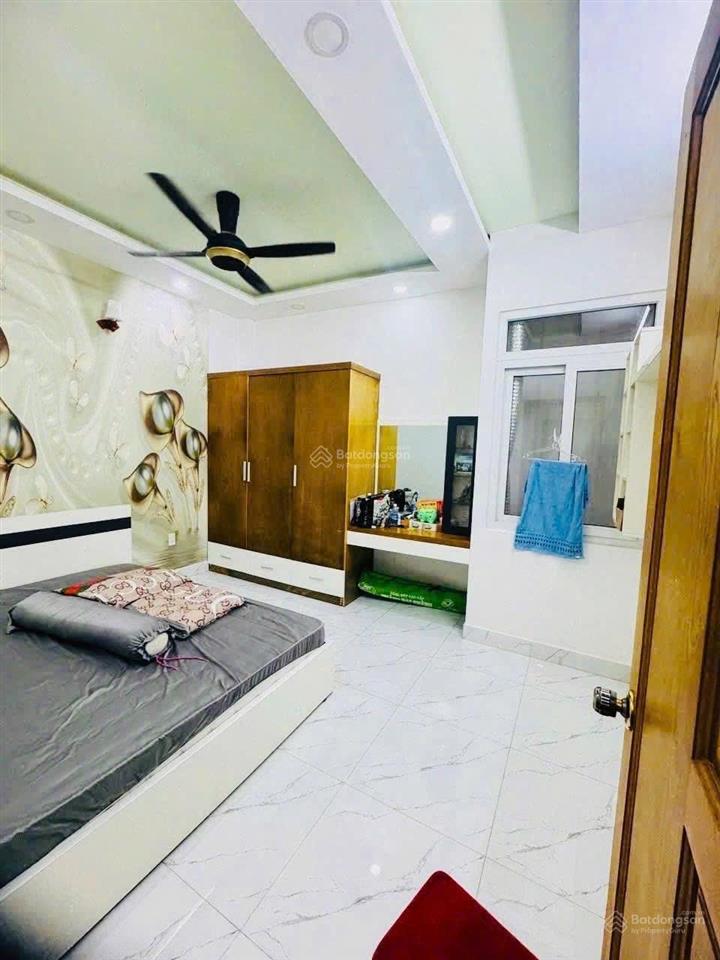 Bán nhà hẻm vip 872/ dt 4,7m x20 m trệt 2 lầu sân thượng giá 10,95 tỷ tl