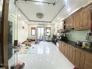 Bán nhà 40m2 tại hoàng mai, 12,8 tỷ, 5 tầng, mặt tiền 4m, ngõ 5m, giá tốt chỉ với