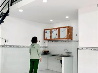 Bán nhà riêng 280 triệu (bớt lộc)  có gác  gần chợ, bhx  18m2