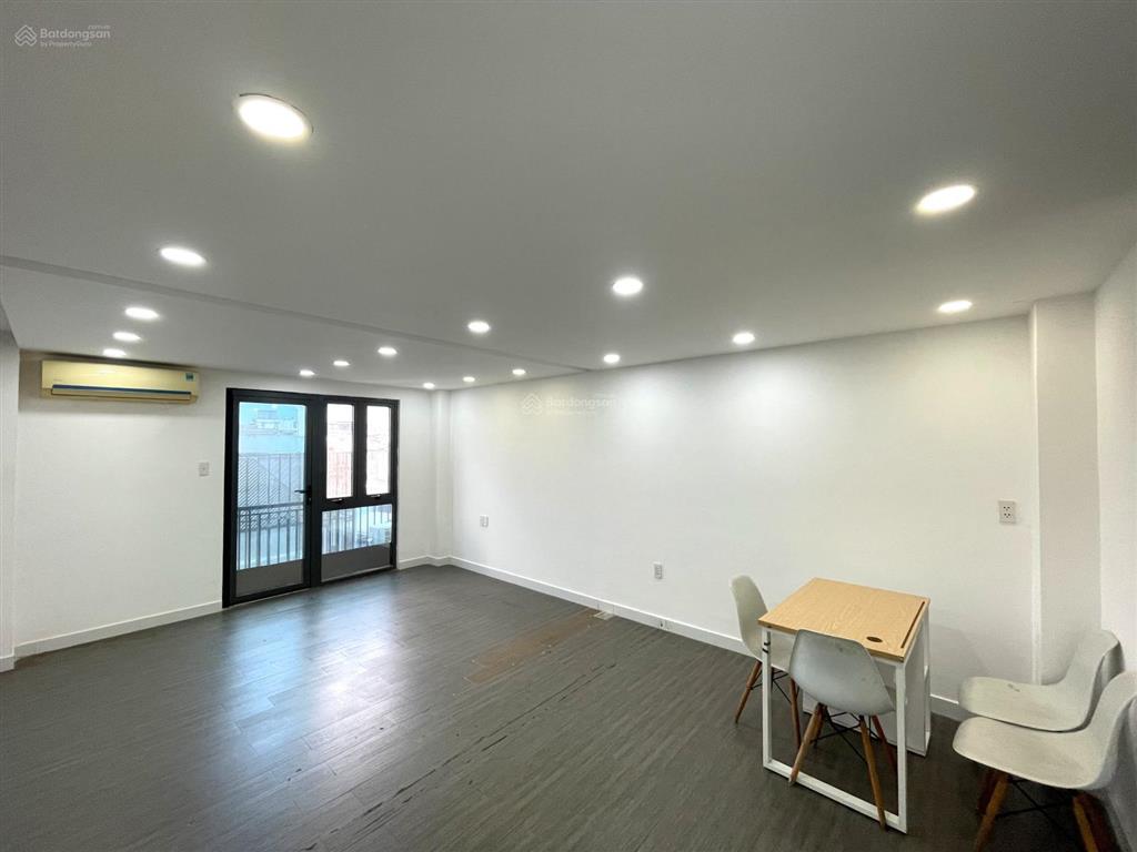 Văn phòng 35m2 giá 9 triệu/th (1 phòng duy nhất)