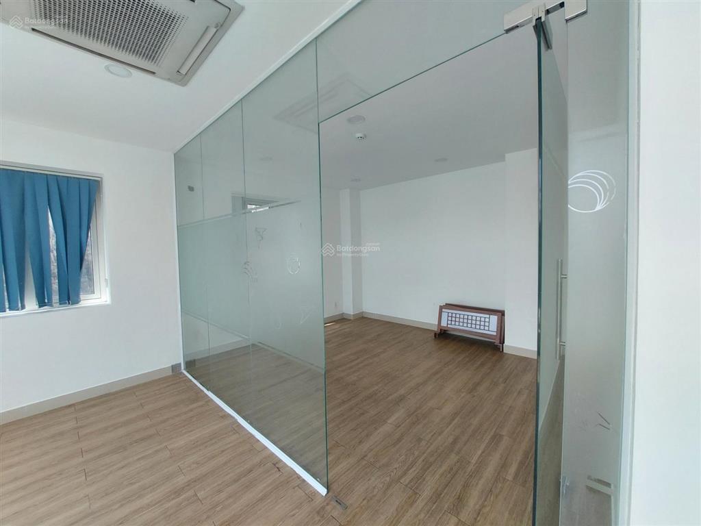 Văn phòng 120m2, giá 25 triệu/th  186 đặng văn ngữ
