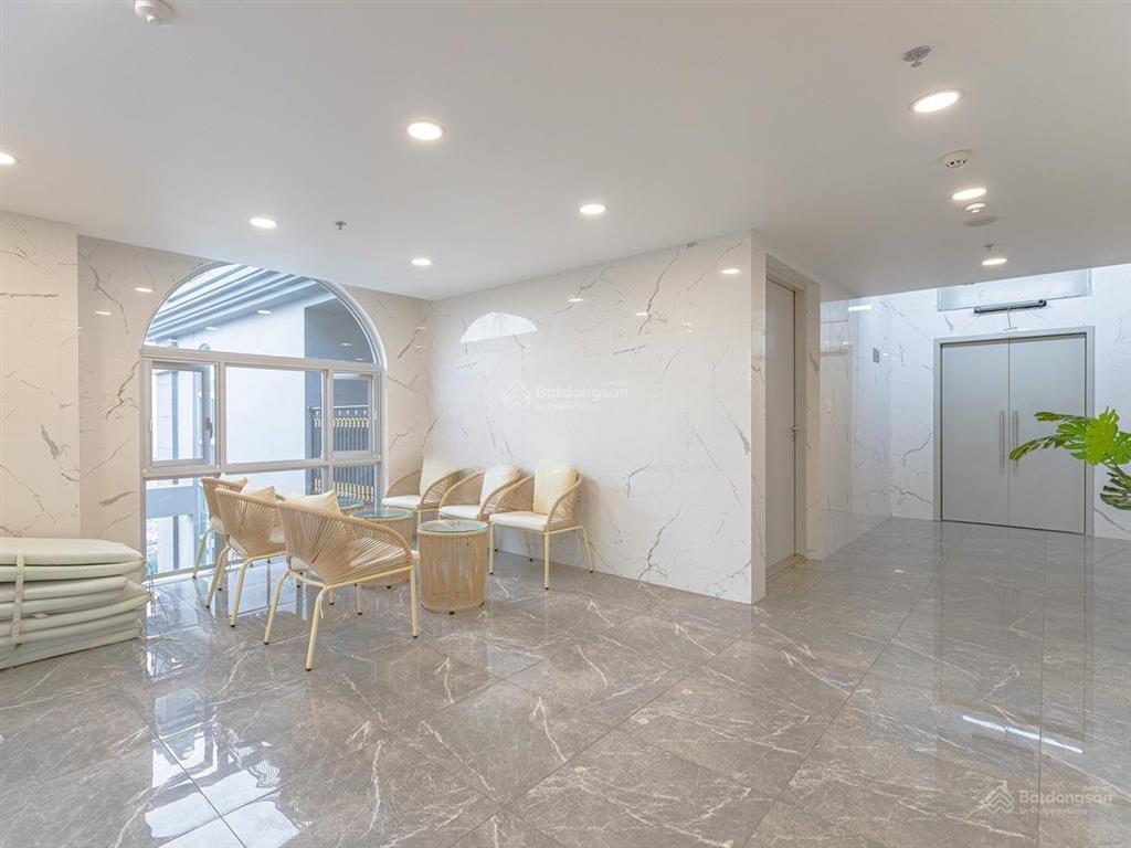 Văn phòng 94m2 giá 21 triệu/tháng  paris hoàng kim