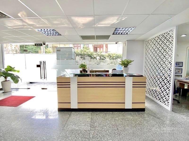 Văn phòng 225m2 giá 99 triệu/th (1 phòng duy nhất)