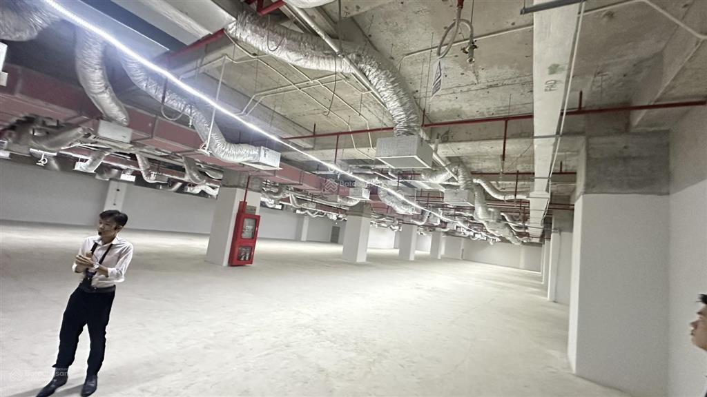 Văn phòng 5 sao 999m2 giá chỉ 499k