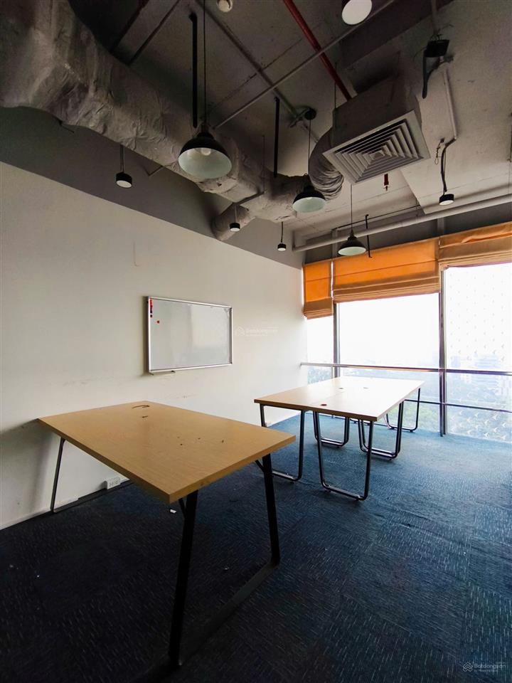 Duy nhất! văn phòng 755m2 (full nội thất) giá rẻ