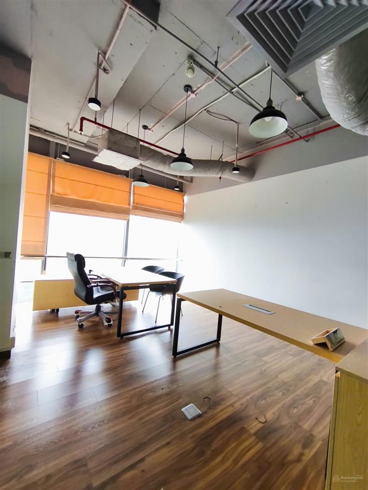 Duy nhất! văn phòng 755m2 (full nội thất) giá rẻ
