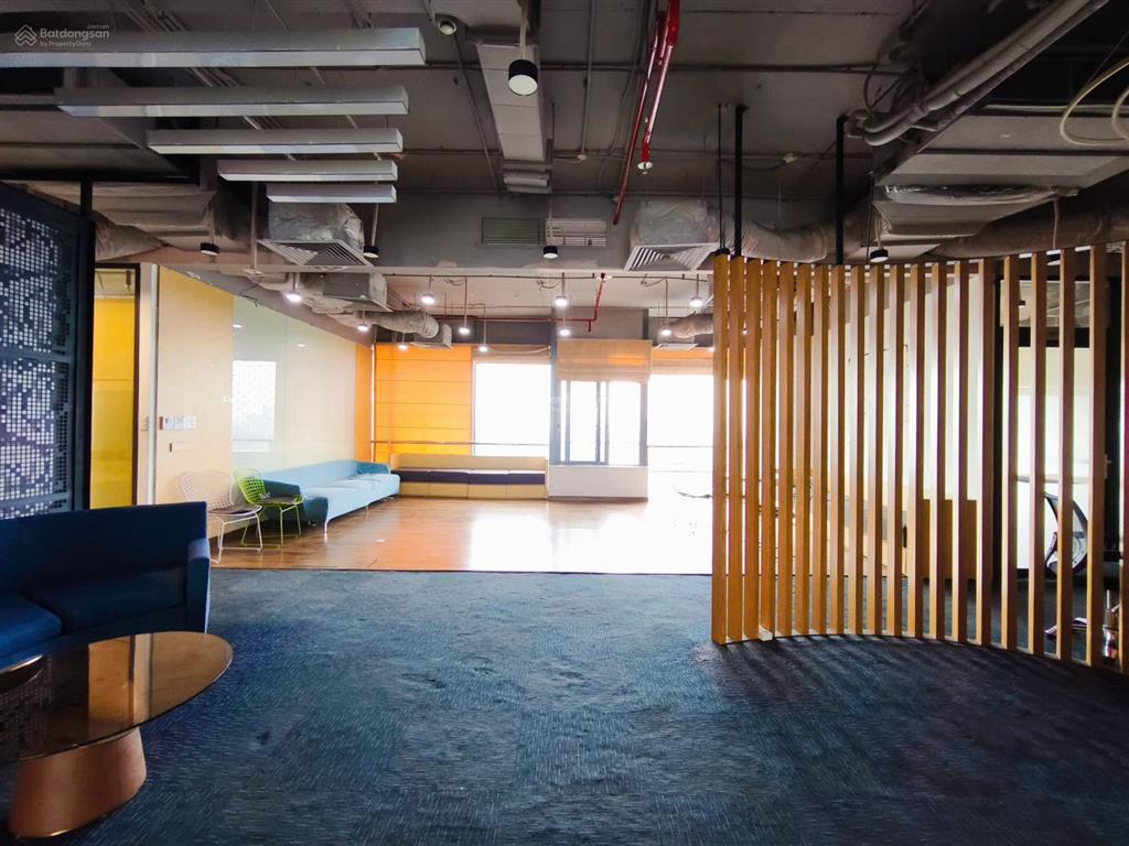 Duy nhất! văn phòng 755m2 (full nội thất) giá rẻ