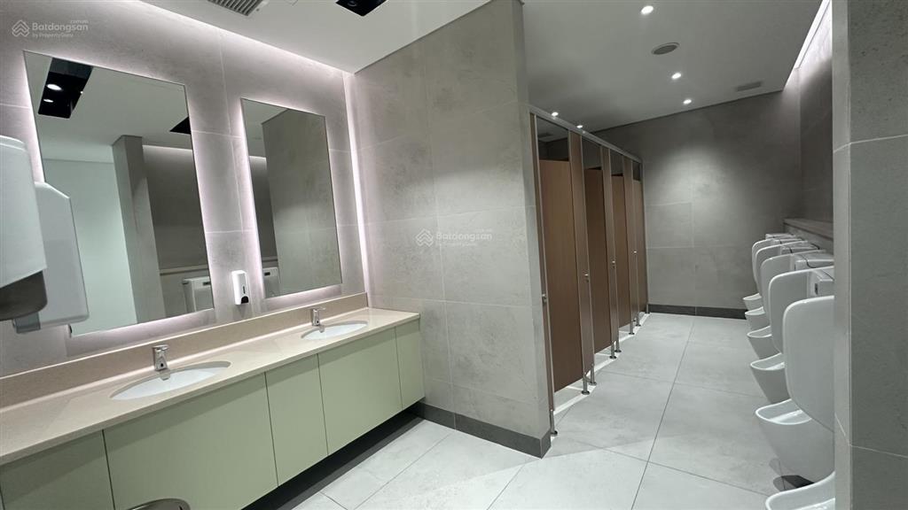 Văn phòng 5 sao 499m2, giá chỉ 499 nghìn/m2