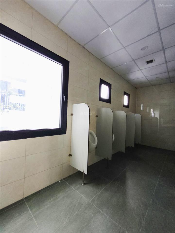 Văn phòng siêu rẻ! 344m2 (bao điện lạnh  phí quản lý) chỉ 427 nghìn/m2/th