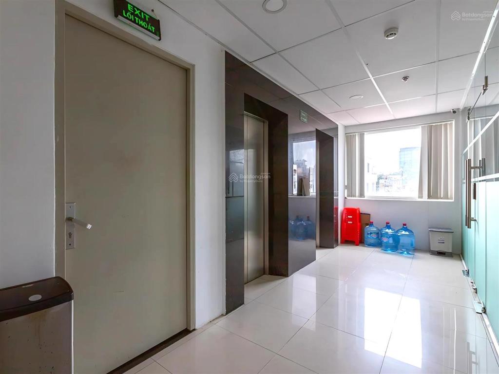 Văn phòng 4,5 triệu/th  có nội thất  giá cạnh tranh quận 1