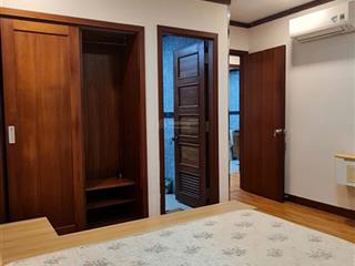 Cho thuê dài hạn căn hộ thanh lịch tầng 30 view đỉnh cao, vị trí trung tâm giữa lòng thành phố