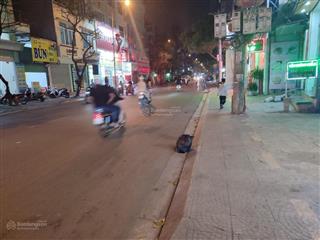 Tô hiệu, hà đông  ô tô đỗ cửa  chỉ 30m ra mặt phố  nhà lô góc 3 mặt ngõ
