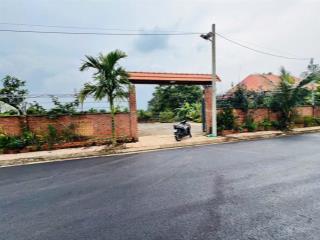 Bán hơn 2 sào đất ven suối, có sẵn 800m2 thổ cư tặng nhà vườn kiên cố, mặt tiền 30m bám đường nhựa