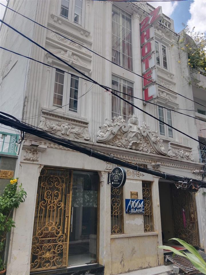 Bán khách sạn đường lê thị riêng ngang 7,1x18m 20 phòng cho thuê 130tr/tháng có thang máy chỉ 34tỷ