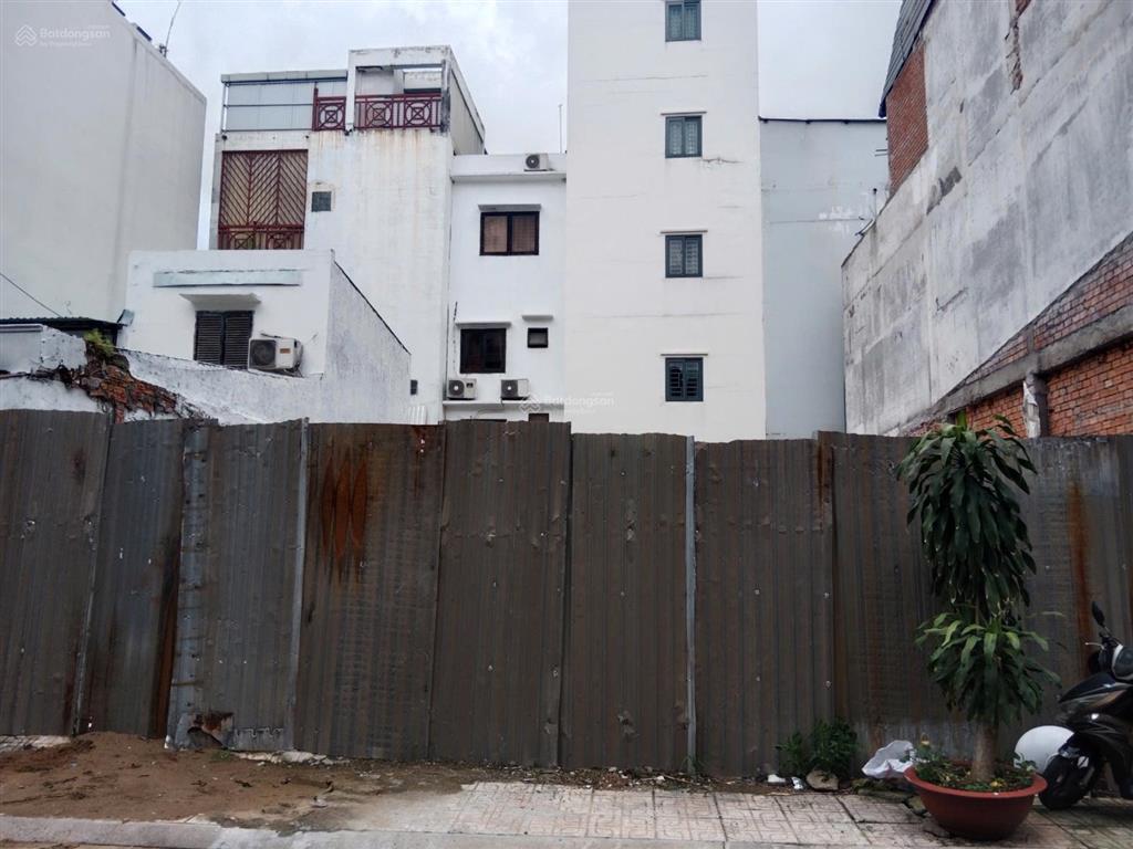 Bán khuôn đất lớn ngay cộng hòa 10x18m hầm + 6 lầu sân thượng giá chỉ 32 tỷ