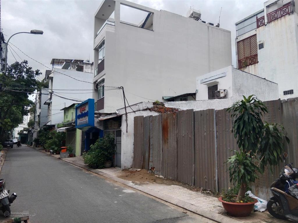 Bán khuôn đất lớn ngay cộng hòa 10x18m hầm + 6 lầu sân thượng giá chỉ 32 tỷ