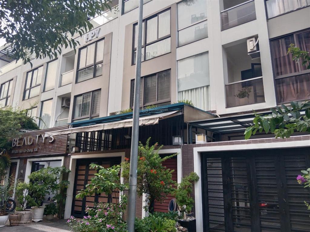 Bán biệt thự hà đô centrosa 5.5x16m trệt 3 lầu nhà mới vô ở liền giá bán chỉ 45 tỉ