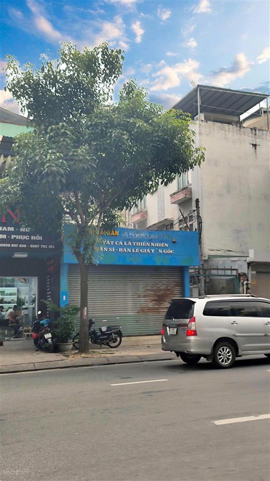 Bán nhà mặt tiền ngay trường sơn 5,5x22m, 3 lầu giá tốt sân bay giá chỉ 25 tỷ