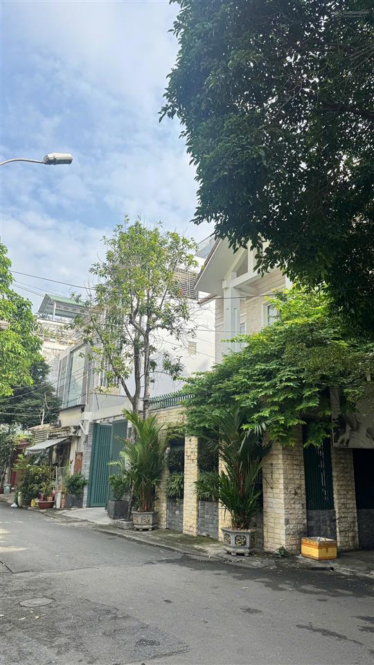 Bán nhà mặt tiền ngay hoàng hoa thám 11x18m, 5 tầng giá chỉ 39 tỷ