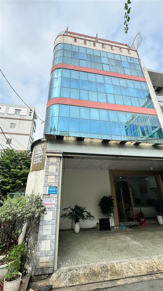 Bán tòa nhà chdv ngay metro trường chinh 8x20m, 5 tầng cho thuê 125tr/tháng chỉ 29,5 tỷ