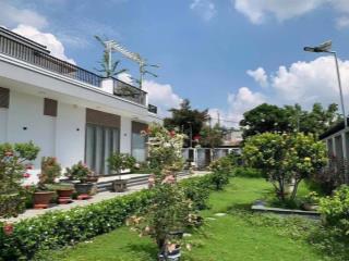 TIỀN NHANH CÓ LỢI THẾ! BÁN GẤP BIỆT THỰ GÓC 2 MẶT TIỀN SIÊU ĐẸP – TTT HÓC MÔN