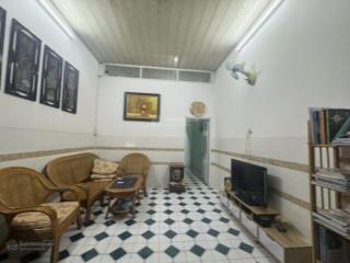 Vị trí đẹp siêu đỉnh  xe tải chạy vòng quanh ngay chợ 339  50m2  giá 5.1 tỷ
 nhà cấp 4