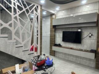 Nhà 2 tầng 4x19m hẻm xe hơi cách 100m ra mặt tiền phan huy ích gò vấp, sổ vuông đẹp, xe hơi tới nhà