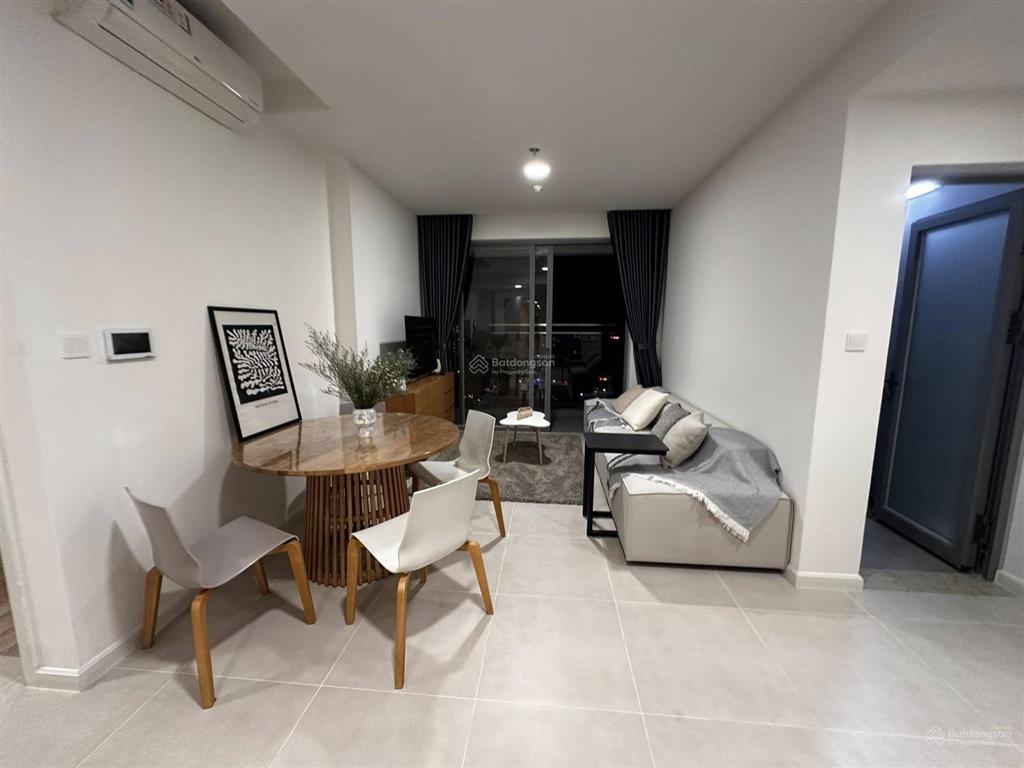 Chính chủ cần tiền bán chung cư homyland 2pn 2wc 68m2 giá chỉ 2 tỷ 950 tại quận 2