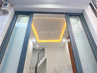 Q4, mới 100% cách mt đoàn văn bơ 20m, không quy hoạch, 3 tầng, chỉ 2.8 tỷ
