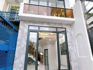 Q4, gần đh nguyễn tất thành, 3 tầng, 40,.3m2, kqh, 5.1 tỷ