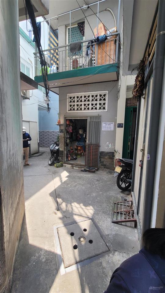 Q1, ngay bộ công an, cách 2 căn ra hẻm xe hơi, 70m ra mt trần hưng đạo, kqh, 2 tầng, 27.5m2, 5 tỷ 3