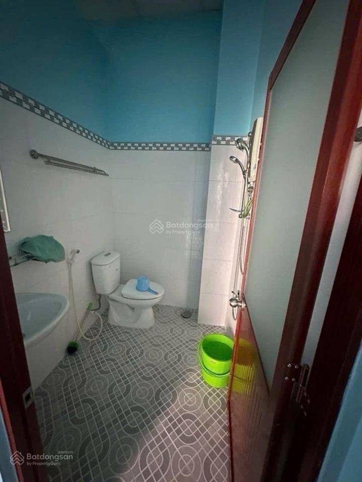 Q4  chỉ 5 tỷ 800tr  nhà 72.8m2 (ngang 5m8 dài 12m), 1 trệt 1 lửng  kqh  shr