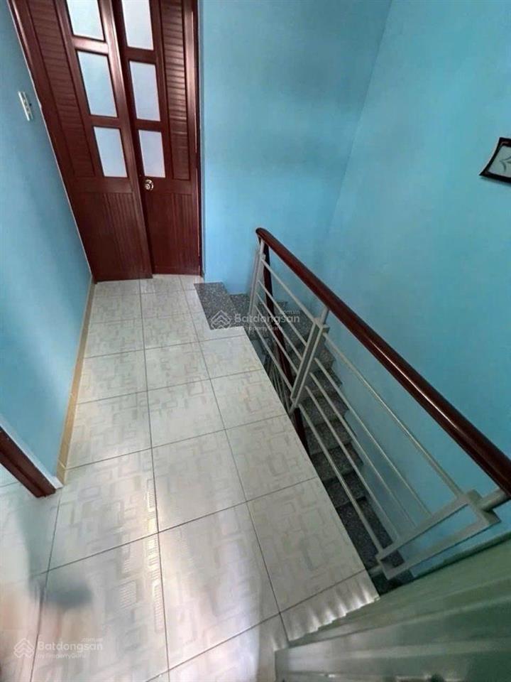 Q4  chỉ 5 tỷ 800tr  nhà 72.8m2 (ngang 5m8 dài 12m), 1 trệt 1 lửng  kqh  shr