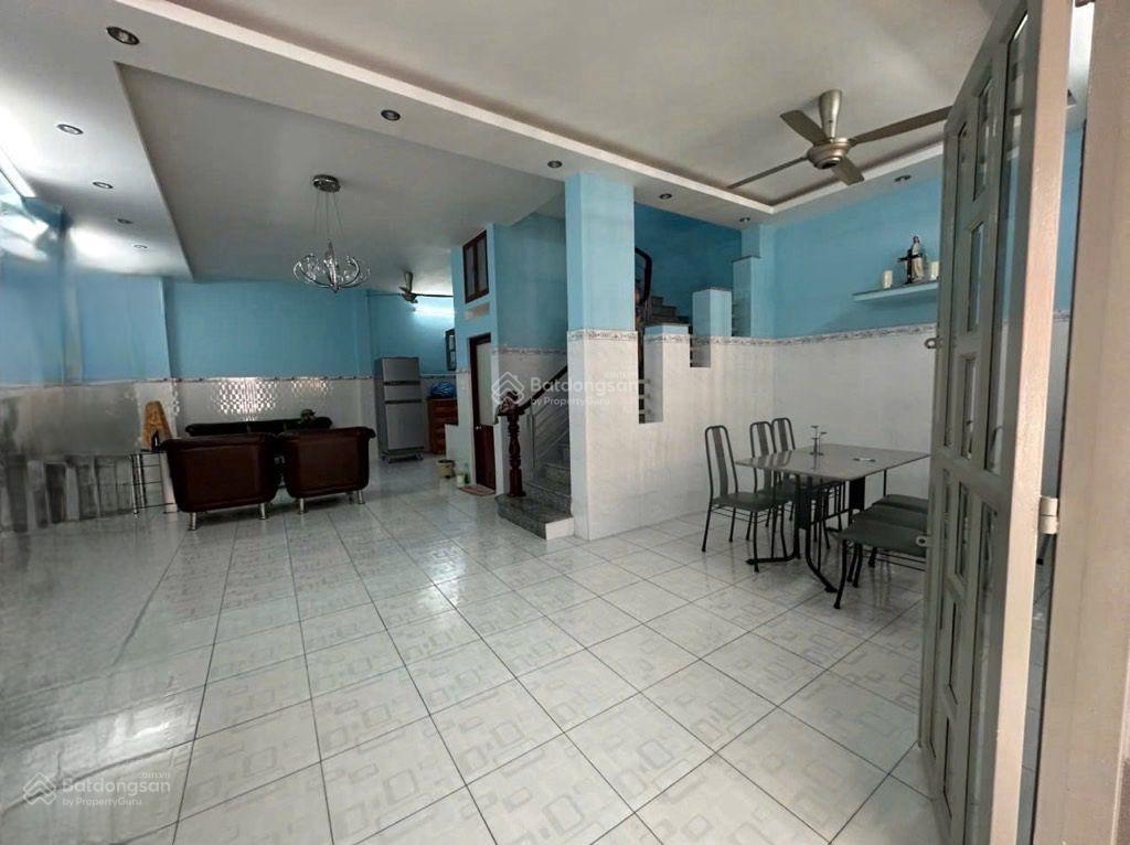 Q4  chỉ 5 tỷ 800tr  nhà 72.8m2 (ngang 5m8 dài 12m), 1 trệt 1 lửng  kqh  shr