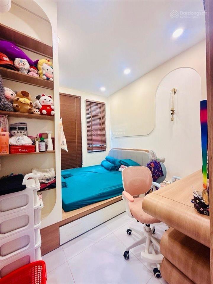 Q4, mt đường số, xe hơi đỗ cửa, kqh, 4 tầng btct, 40.6m2(ngang 5m dài 8m) chỉ 8 tỷ 190tr
