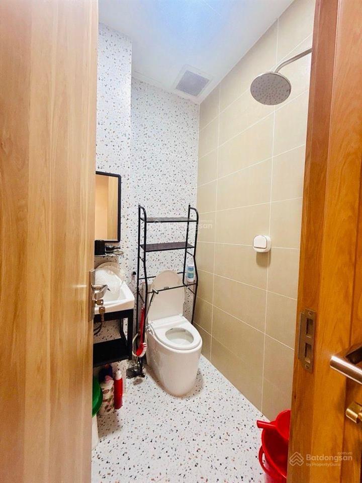 Q4, mt đường số, xe hơi đỗ cửa, kqh, 4 tầng btct, 40.6m2(ngang 5m dài 8m) chỉ 8 tỷ 190tr