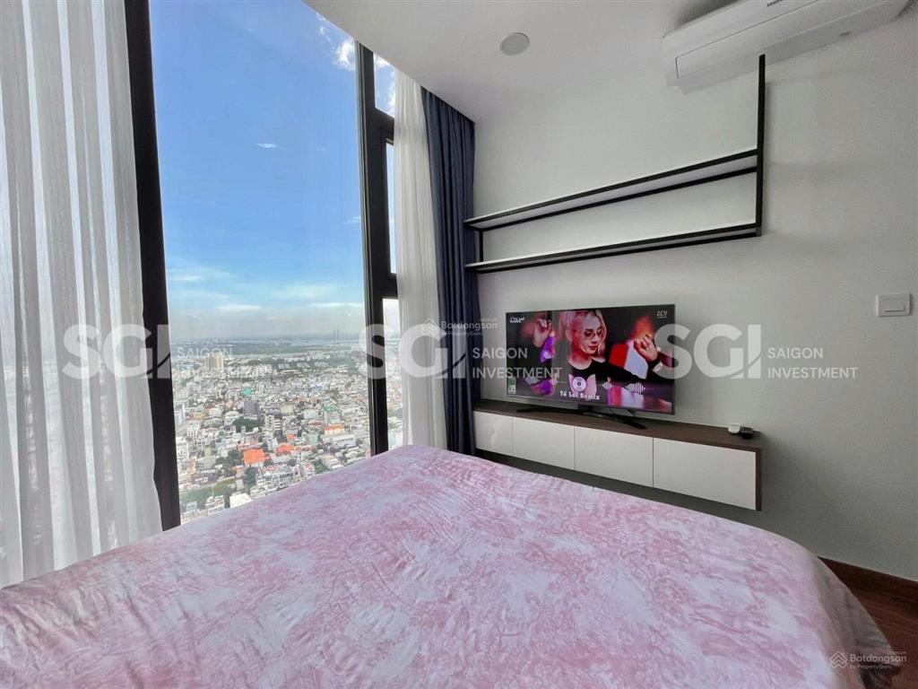 Giữa quận 7 xa hoa tồn tại 1 căn hộ đang ngộp bank cần chủ mới 2t450 shr sở hữu ngay