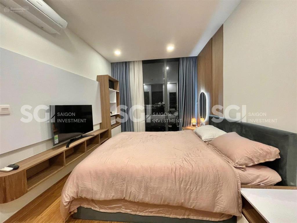 Giữa quận 7 xa hoa tồn tại 1 căn hộ đang ngộp bank cần chủ mới 2t450 shr sở hữu ngay