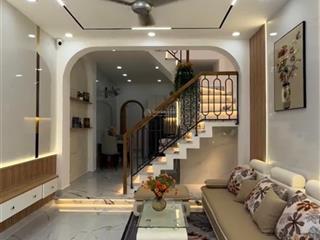 Cần bán gấp nhà đường lê văn sỹ phường 12 tân bình ( còn thương lượng )