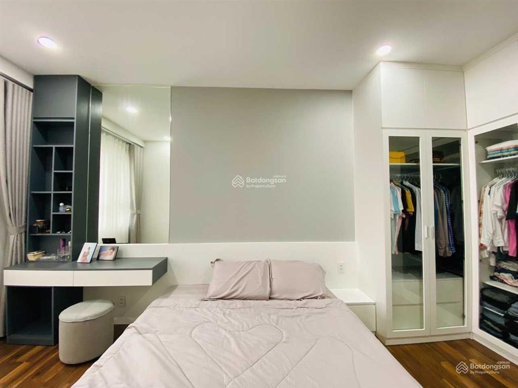 Chính chủ cần bán gấp căn chung cư topaz city 62m2, 2pn 2wc, giá 2 tỷ 45