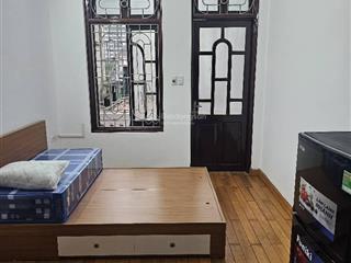 Bán nhà 5 tầng  đê la thành  xã đàn  trung tâm đống đa  30m2  chỉ 5.4 tỷ