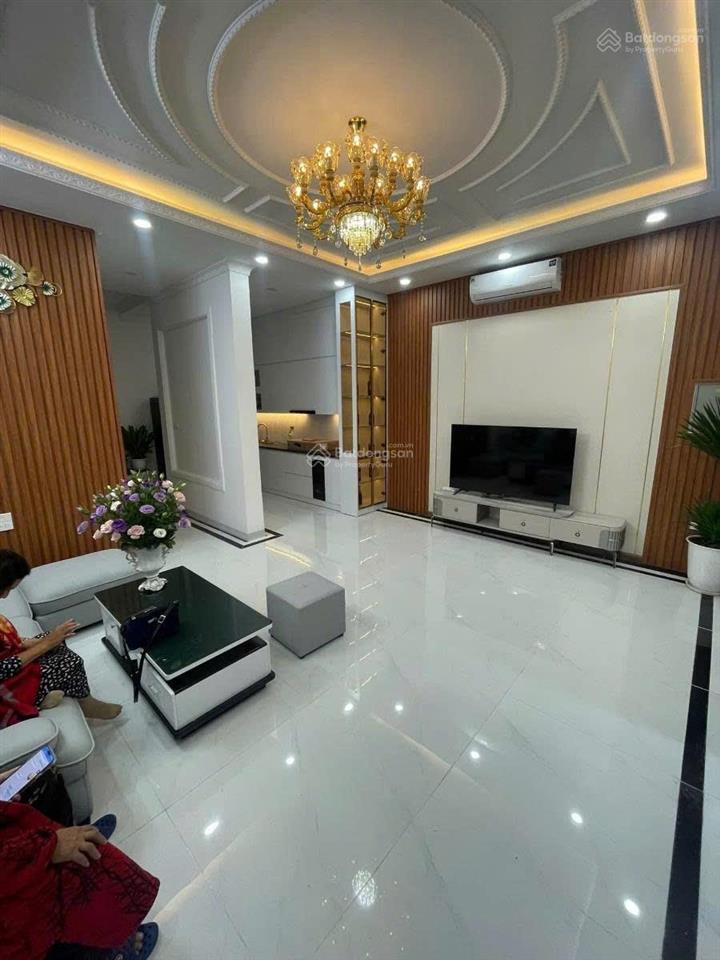 Cần bán nhanh căn hộ the ninety complex 90 láng nhà mới, full đồ, giá