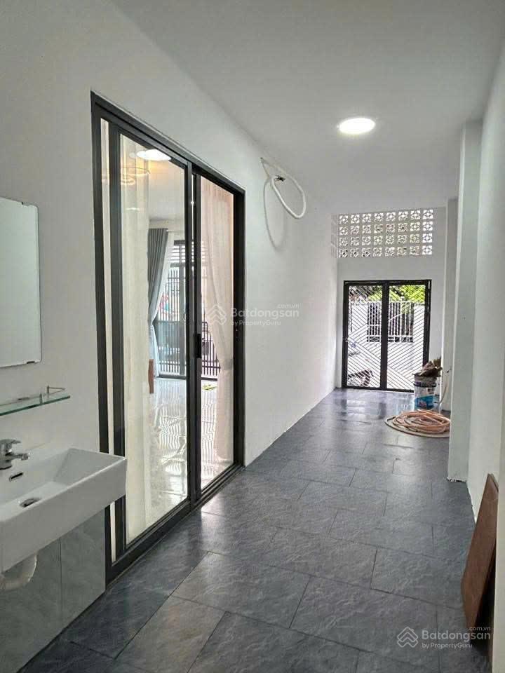 Bán nhà gần biển mới đẹp dt66m22t3pnôtô đậu cửavĩnh phướcntchỉ 4t3