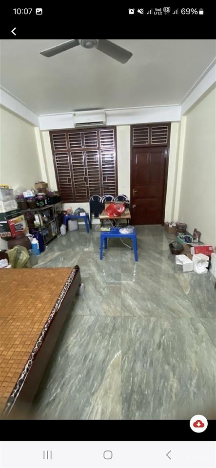 B a'n nhà tự khoát, thanh trì 60m2