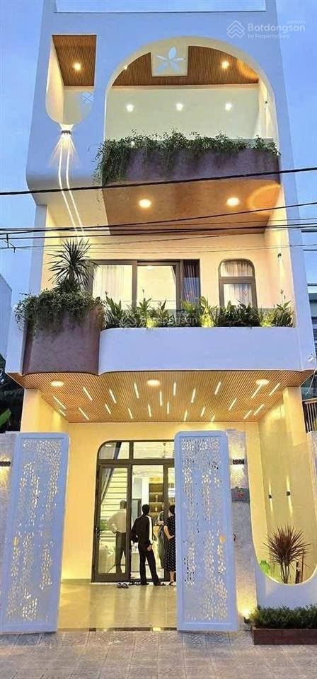 Hạ giá bán nhanh nhà calmette, q1. dt 81,5m2 giá 5tỷ250. gần nhà ga metro. đang cho thuê 30tr/tháng