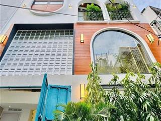 Bán gấp nhà vườn chuối, quận 3. giá 3tỷ150/60m2. thông ra đường điện biên phủ và nguyễn đình chiểu