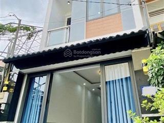 Gia đình cần bán nhà đường phan huy ôn, bình thạnh. dt 70,98m2. nằm gần chợ thị nghè
