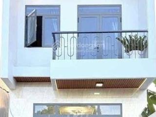 Cô hằng cần tiền nên bán nhanh rẻ nhà lê văn sỹ, phường 12, quận 3. giá chỉ 3tỷ290 dt 74,76m2.
